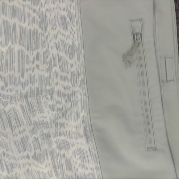 Athleta Printed Run With It 3.5in Short Size 3X. - Picture 6 of 9